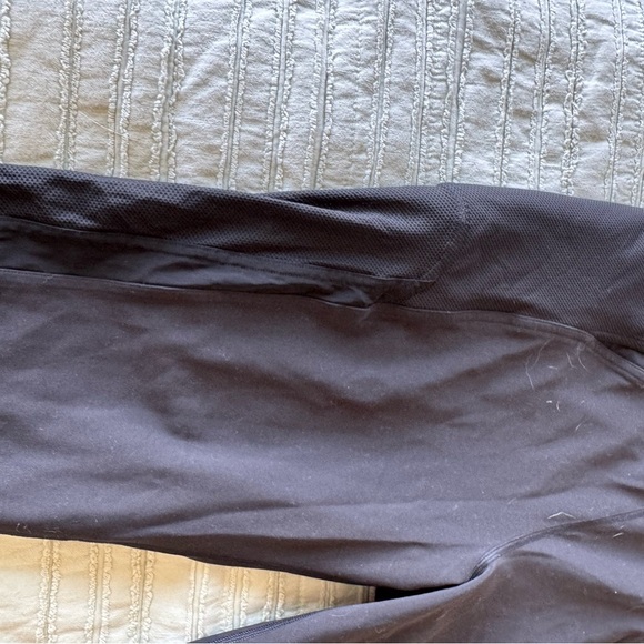 Lululemon Everlux and Mesh Super-High-Rise Training Tight 25" size 14 - Picture 5 of 7
